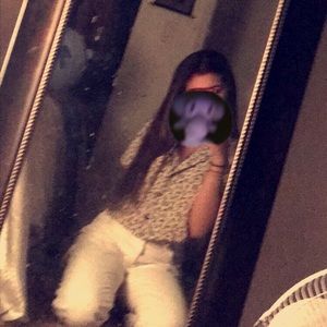 Meet your Posher, Dominique